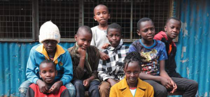 Lächelnde Kinder vom Mothers‘ Mercy Home in Kenia